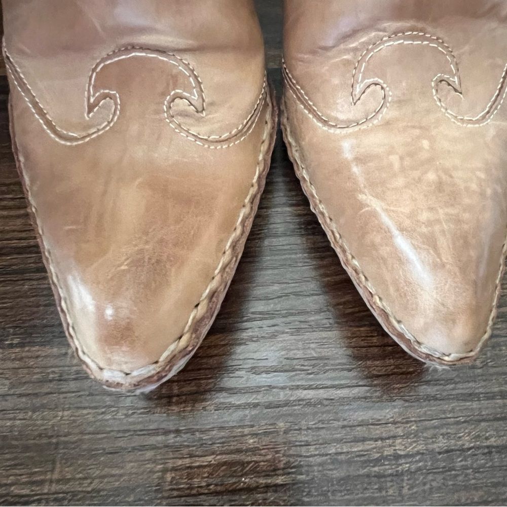 Frye Phoenix Light Tan Leather Slip On Mule Clog with Stacked Heel Size 5.5M - Picture 4 of 14